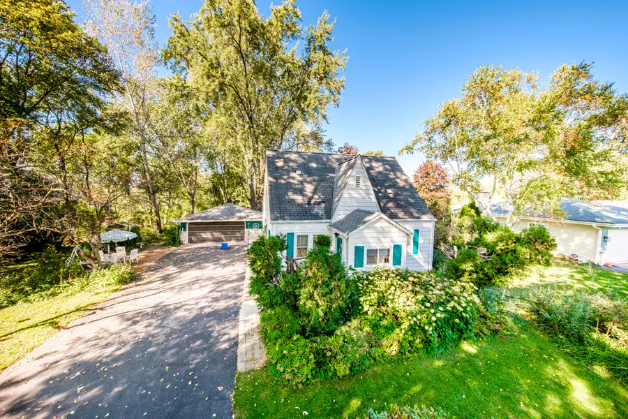 3285 Fiebrantz Dr, Brookfield, WI 53005 - #2
