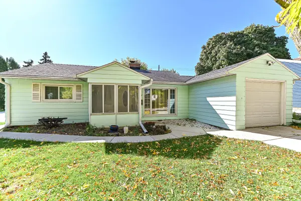 6117 W Bennett Ave, Milwaukee, WI 53219