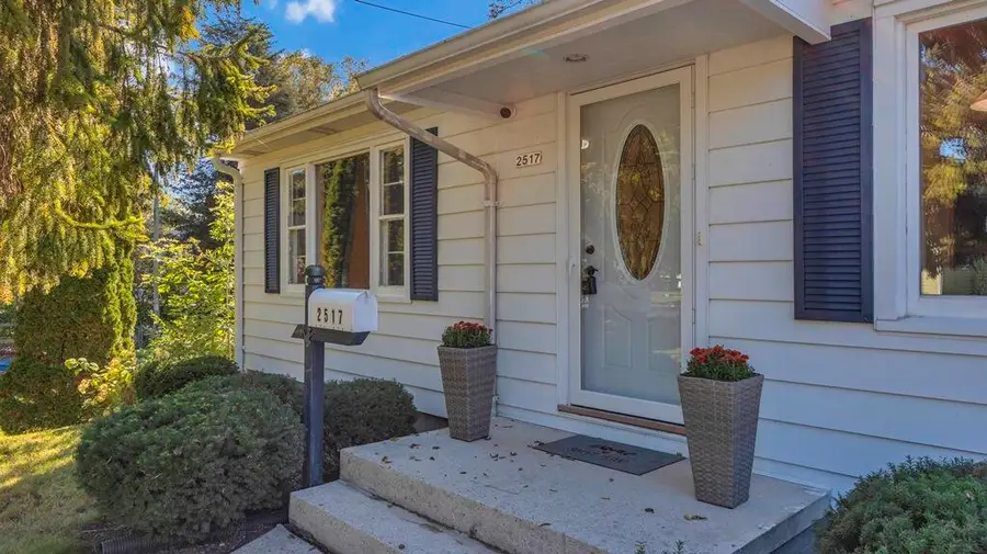 2517 Erie Ave, Sheboygan, WI 53081 - #2