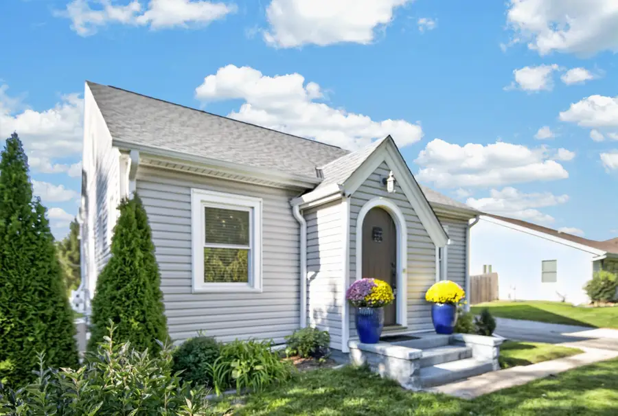S89W22720 Milwaukee Ave, Big Bend, WI 53103 - #2