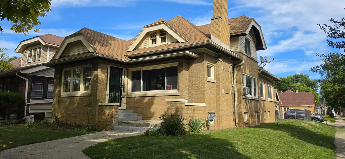 2402 N 48th St, Milwaukee, WI 53210 - #1