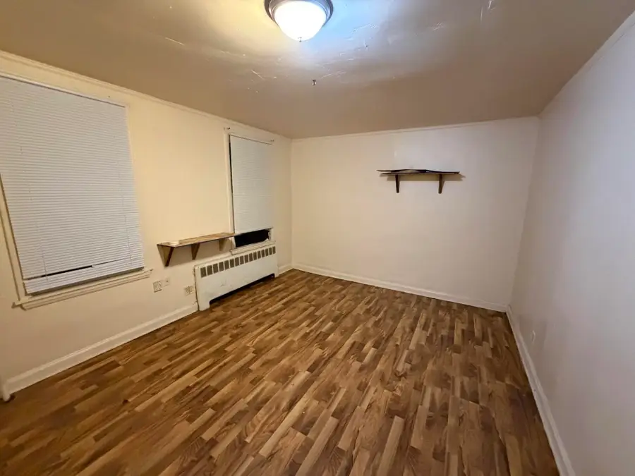 1412 W Greenfield Ave, Milwaukee, WI 53204 - #3