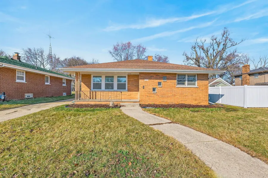 5402 39th Ave, Kenosha, WI 53144 - #3