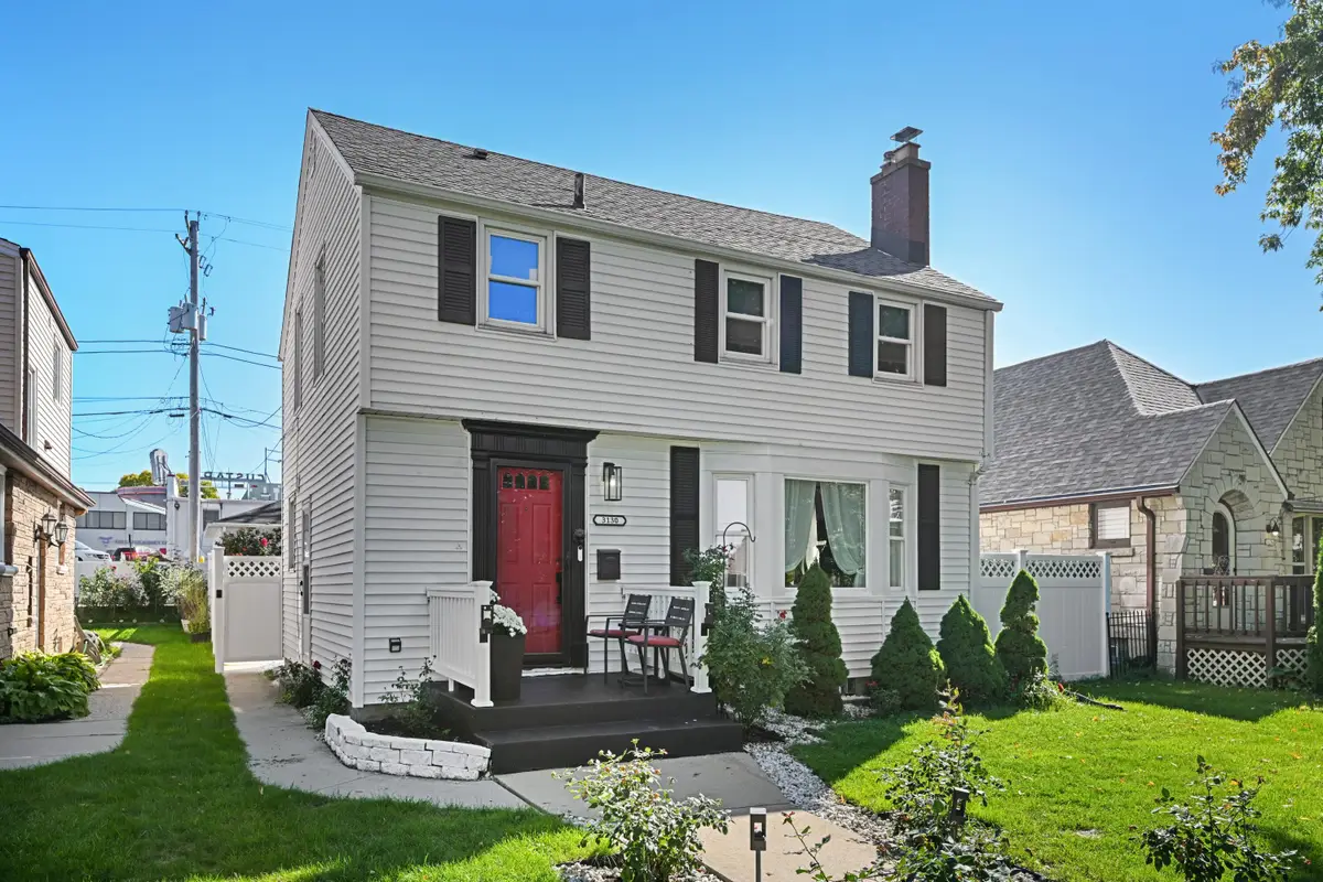 3130 S 28th St, Milwaukee, WI 53215 - #1