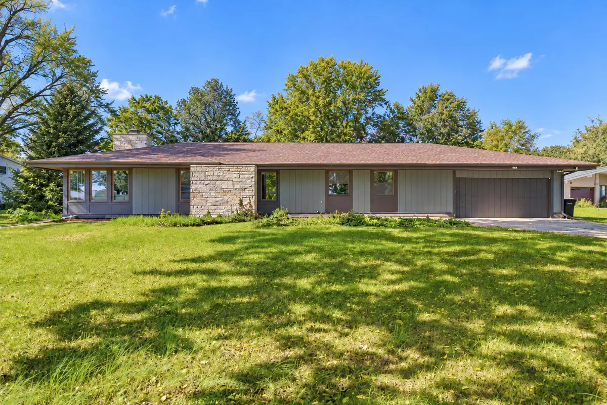 9115 N Deer Ct, Brown Deer, WI 53223 - #1