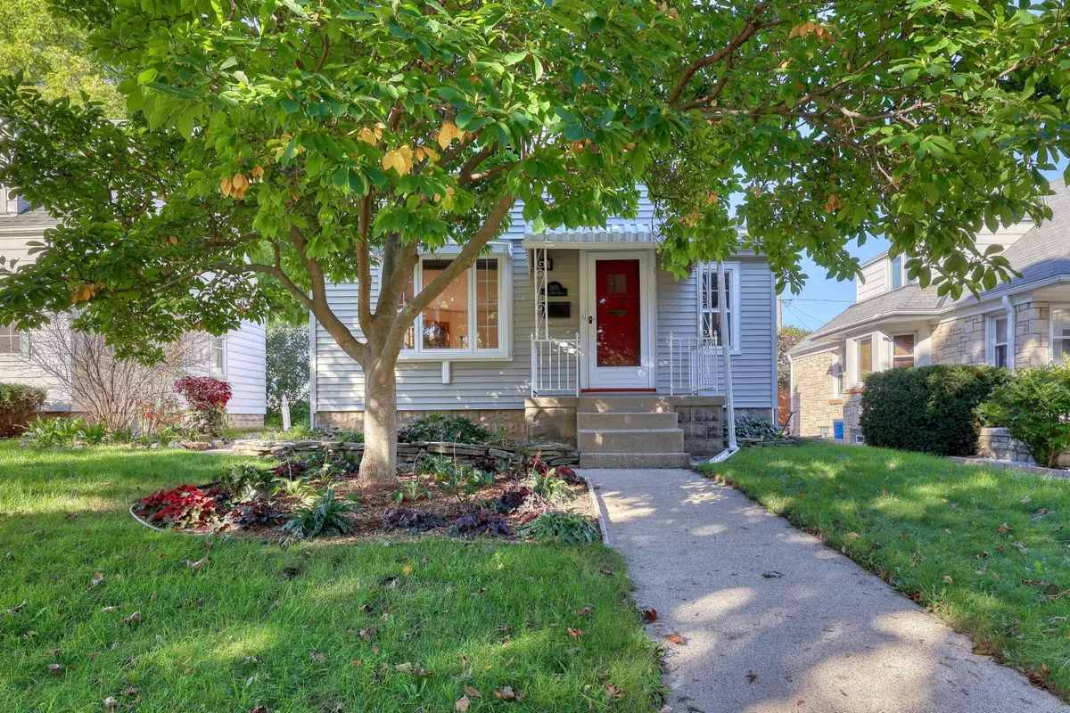 2815 S 46th St, Milwaukee, WI 53219 - #1