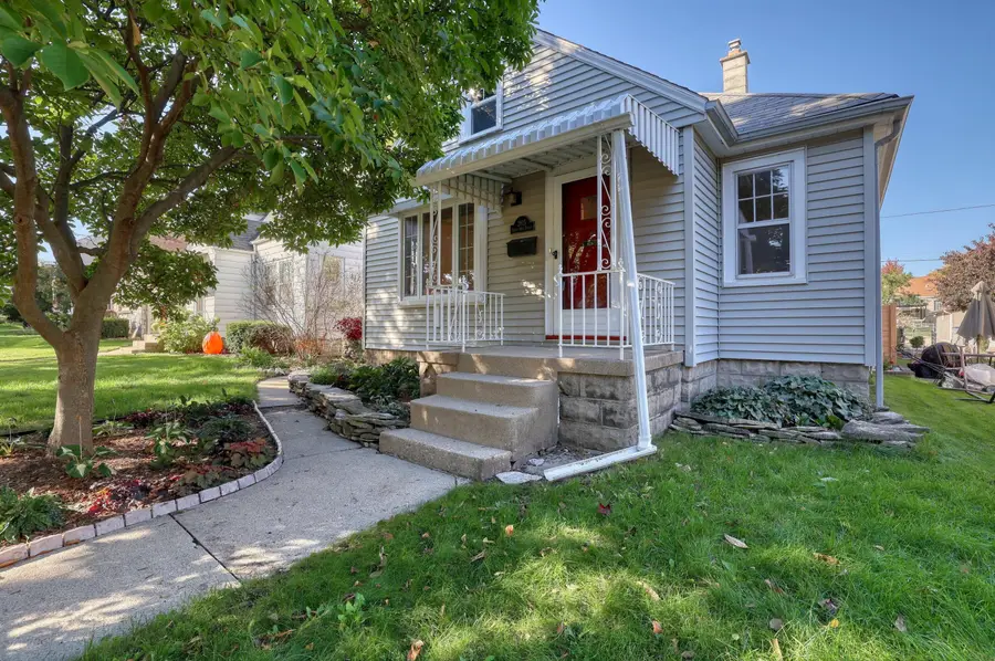 2815 S 46th St, Milwaukee, WI 53219 - #3