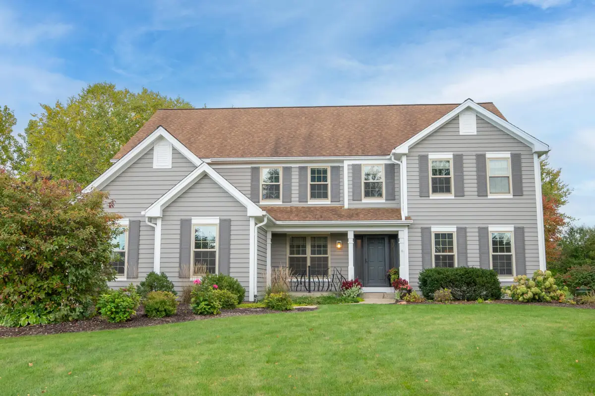 8646 S Parkland Ct, Franklin, WI 53132 - #1