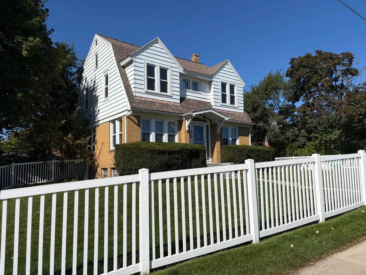 420 S Washington Ave, Waukesha, WI 53188 - #1