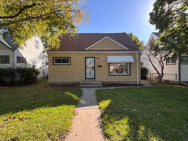 5868 N 71st St, Milwaukee, WI 53218