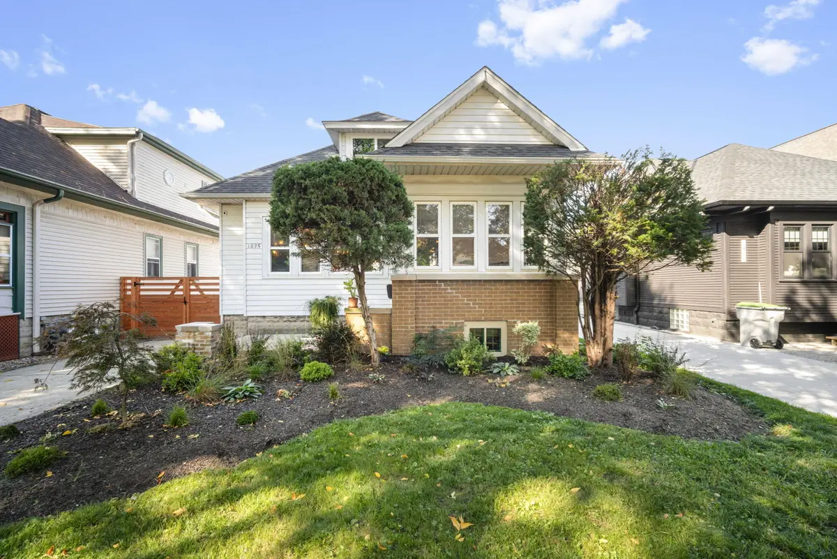 1835 N 57th St, Milwaukee, WI 53208 - #1