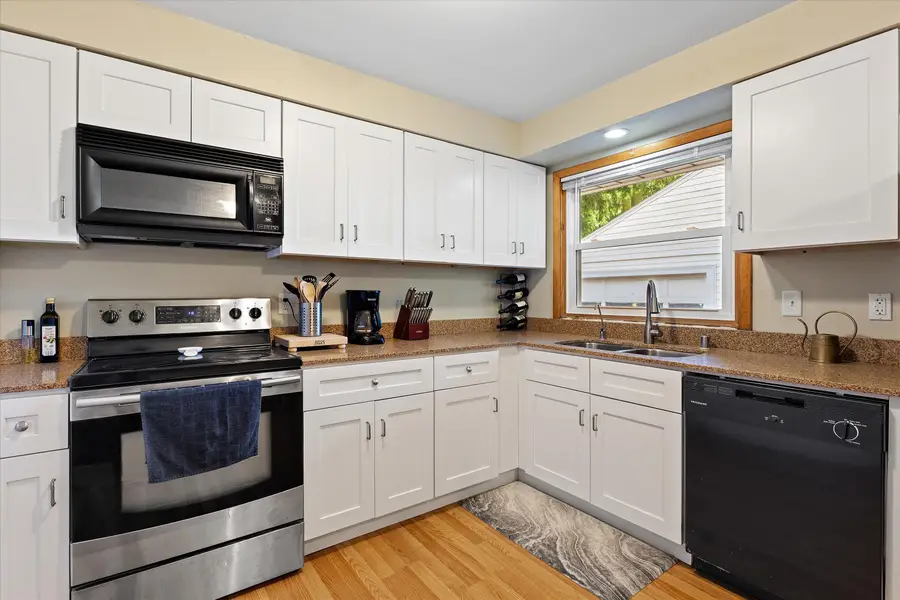 2709 Pinehurst Ave, Racine, WI 53403 - #3