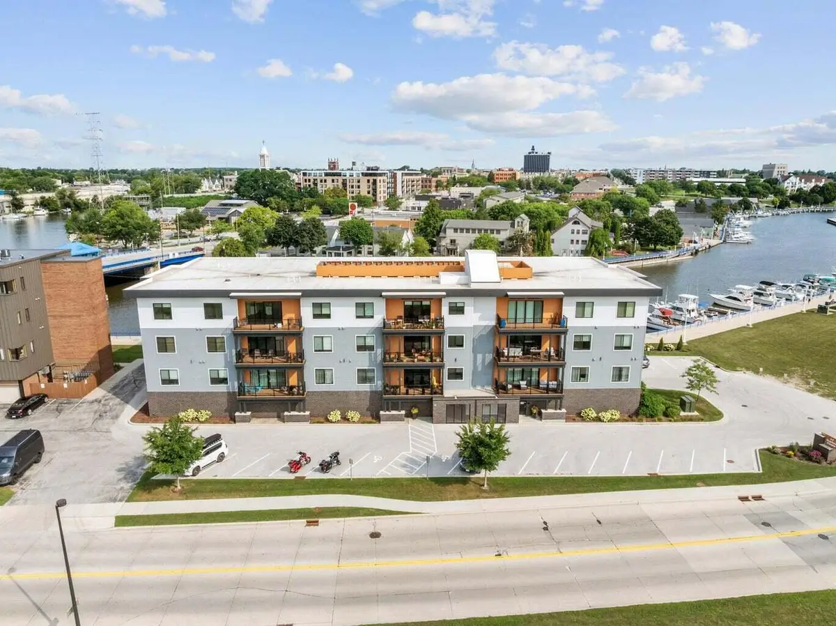 750 S Pier Dr, Sheboygan, WI 53081 - #1