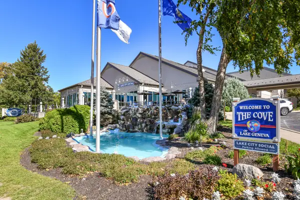 111 Center St, Lake Geneva, WI 53147