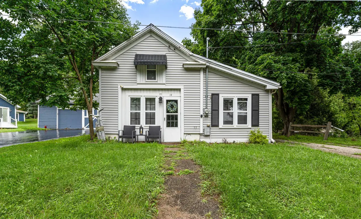 14 Hill St, Williams Bay, WI 53191 - #1
