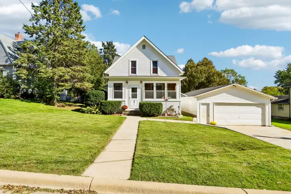 319 Sheldon St, Rockdale, WI 53523