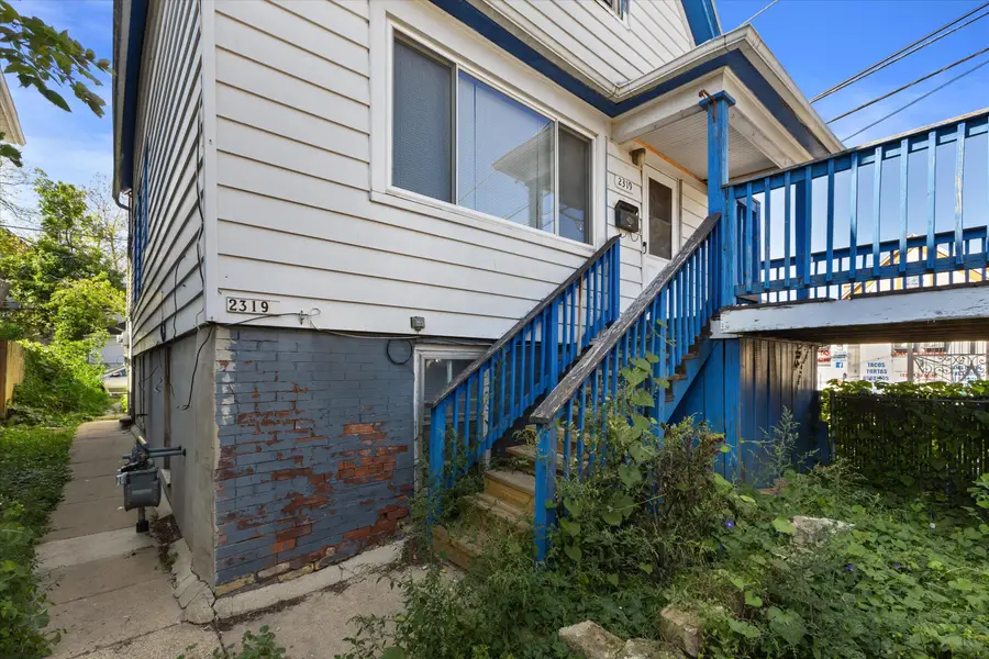 2319 S 17th St, Milwaukee, WI 53215 - #3