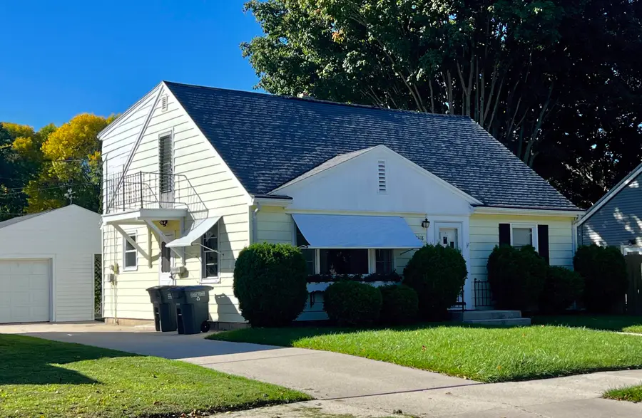 2418 S 14th St, Sheboygan, WI 53081 - #2
