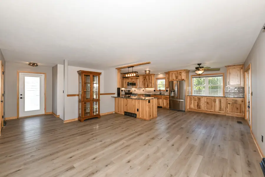 152 Andrea Ave, Darien, WI 53114 - #3