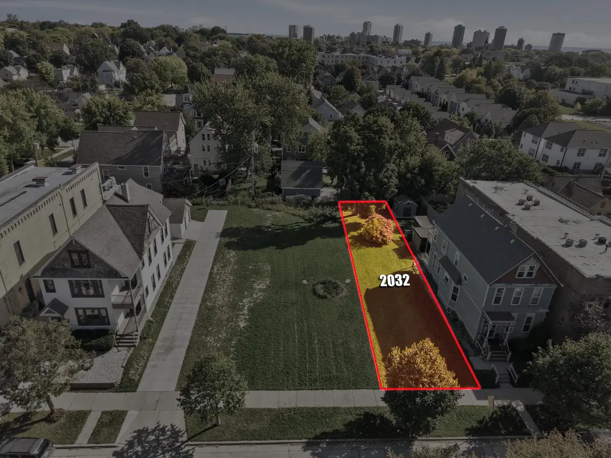 2032 N Palmer St, Milwaukee, WI 53212 - #1