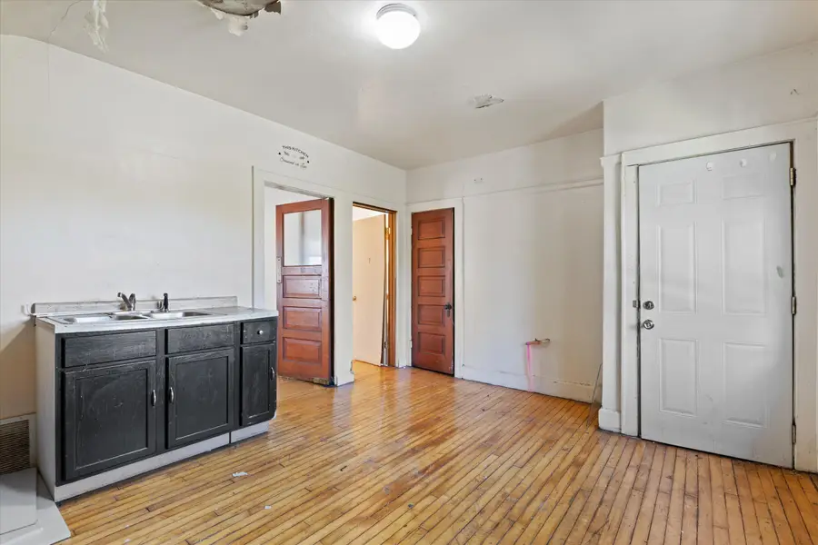 333 N 36th St, Milwaukee, WI 53208 - #2