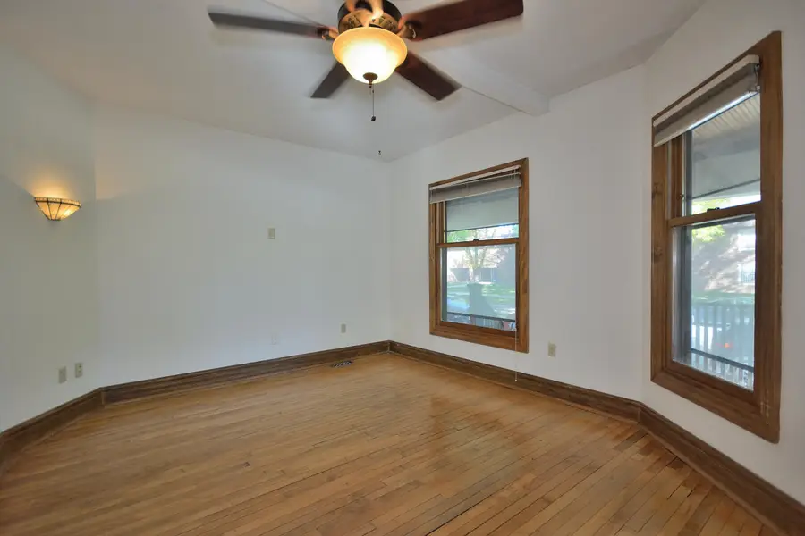 203 W Lloyd St, Milwaukee, WI 53212 - #3