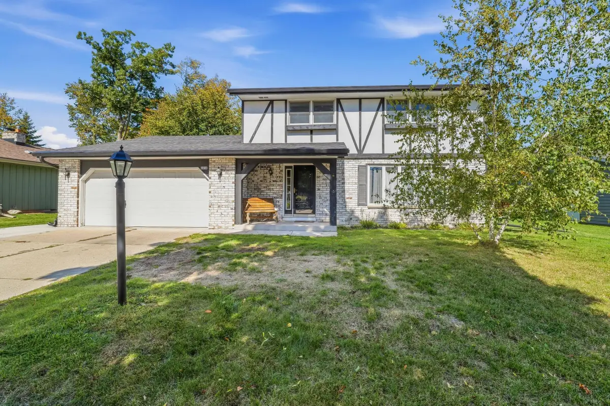 2314 W Koning Dr, Sheboygan, WI 53083 - #1