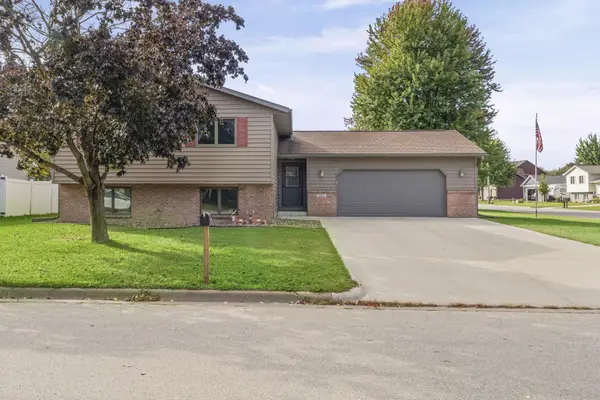 802 Laurel Pl E, Holmen, WI 54636