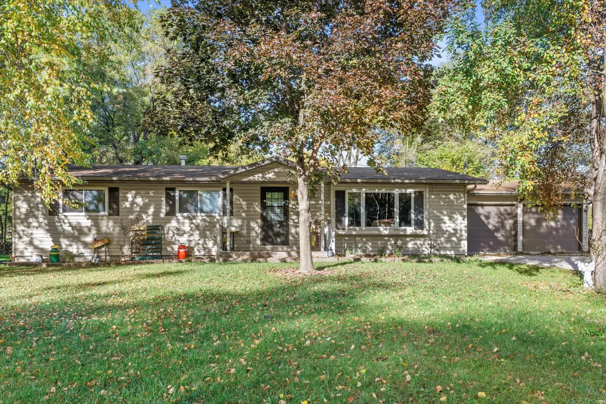 208 Jefferson St, Palmyra, WI 53156 - #1
