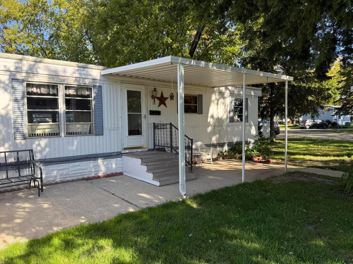 1448 Meadow Ln, Lyons, WI 53105 - #1