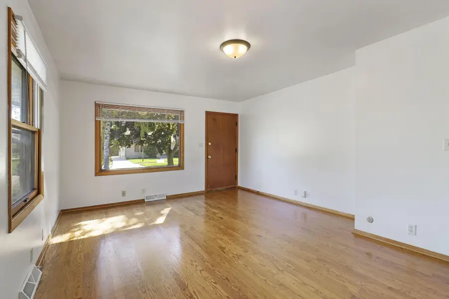 1912 35th Pl, Kenosha, WI 53140 - #3