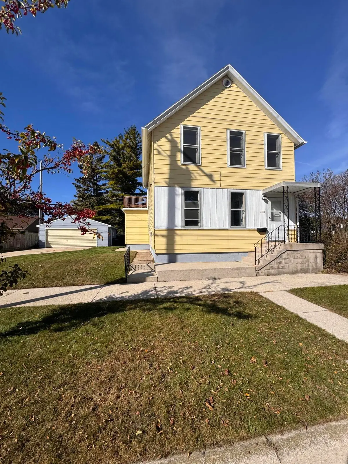 2512 S 10th St, Sheboygan, WI 53081 - #1