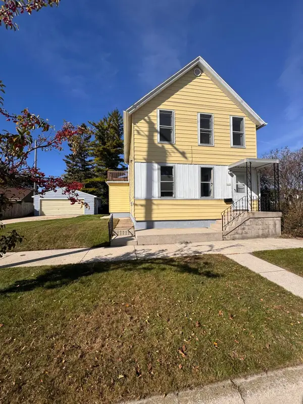 2512 S 10th St, Sheboygan, WI 53081
