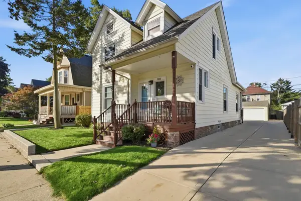 1632 N Main St, Racine, WI 53402