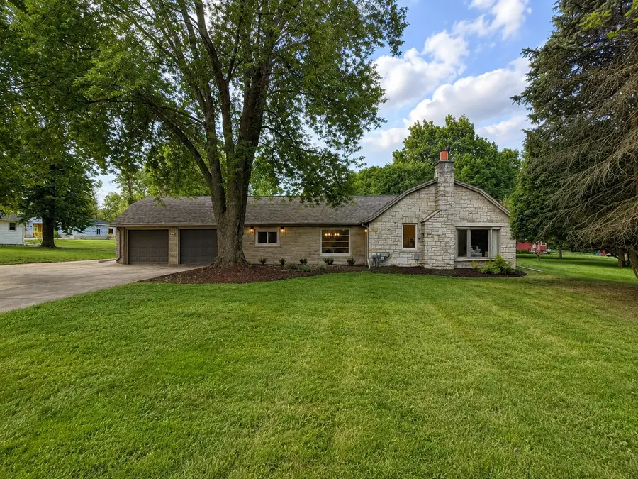 N71W22103 Good Hope Rd, Lisbon, WI 53089 - #2
