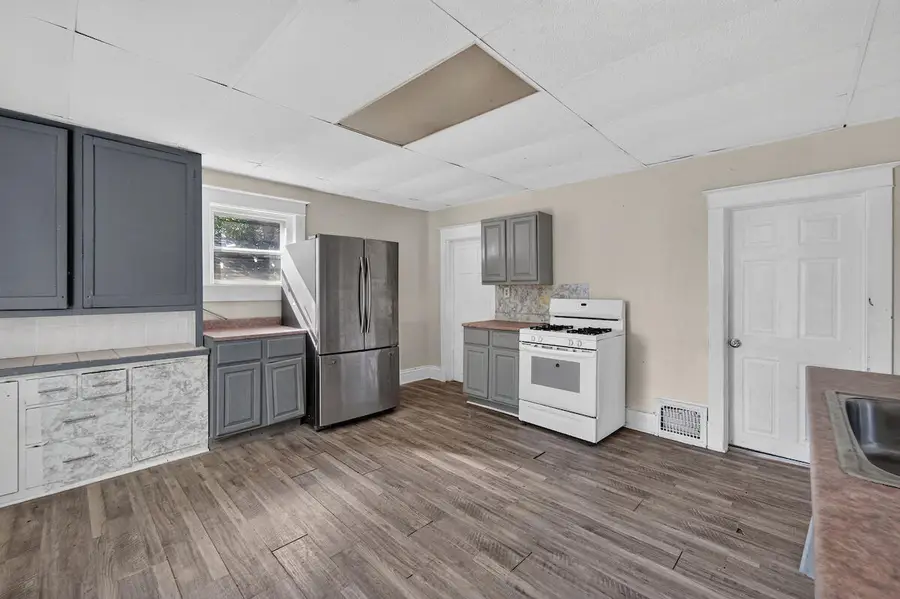 1351 Prospect St, Racine, WI 53404 - #3