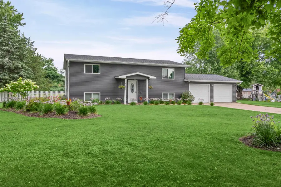 W6690 Reef Rd, Onalaska, WI 54650 - #2