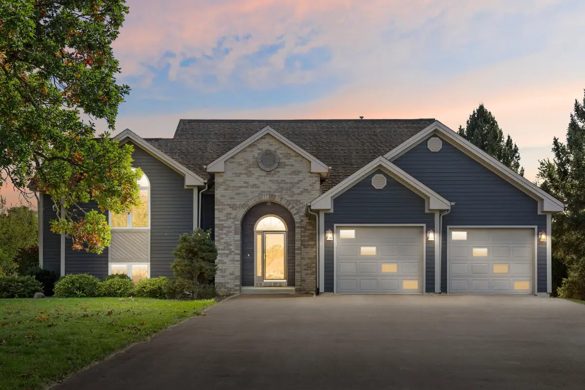 28827 Kramer Dr, Waterford, WI 53185 - #1