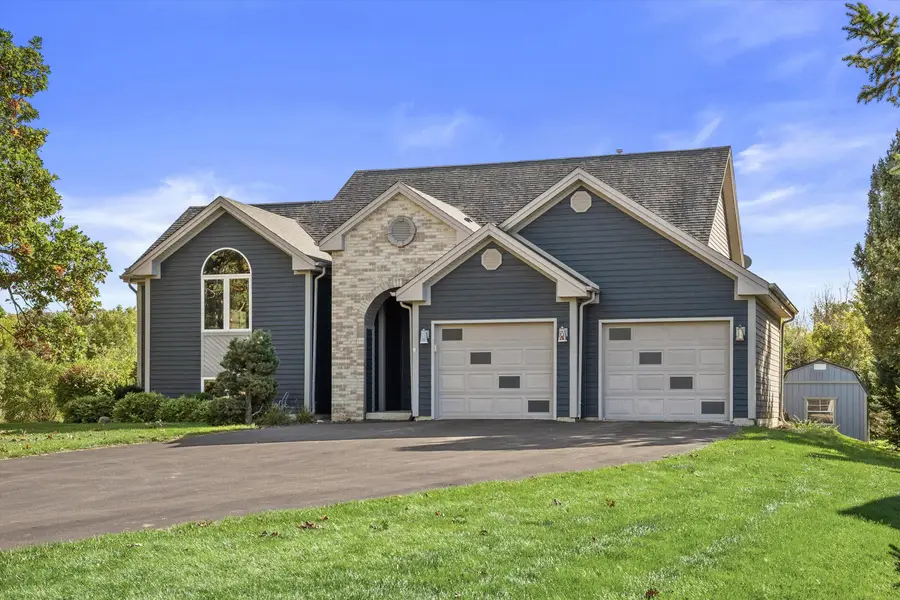 28827 Kramer Dr, Waterford, WI 53185 - #2