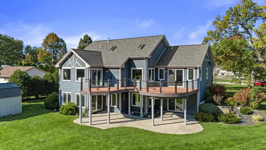 28827 Kramer Dr, Waterford, WI 53185 - #3