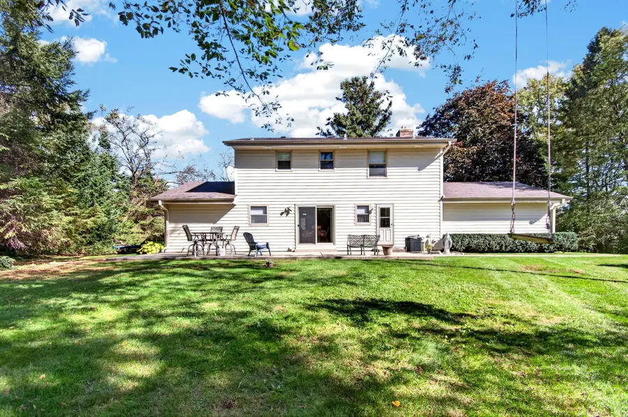 4106 Lakeview Dr, Mount Pleasant, WI 53403 - #3