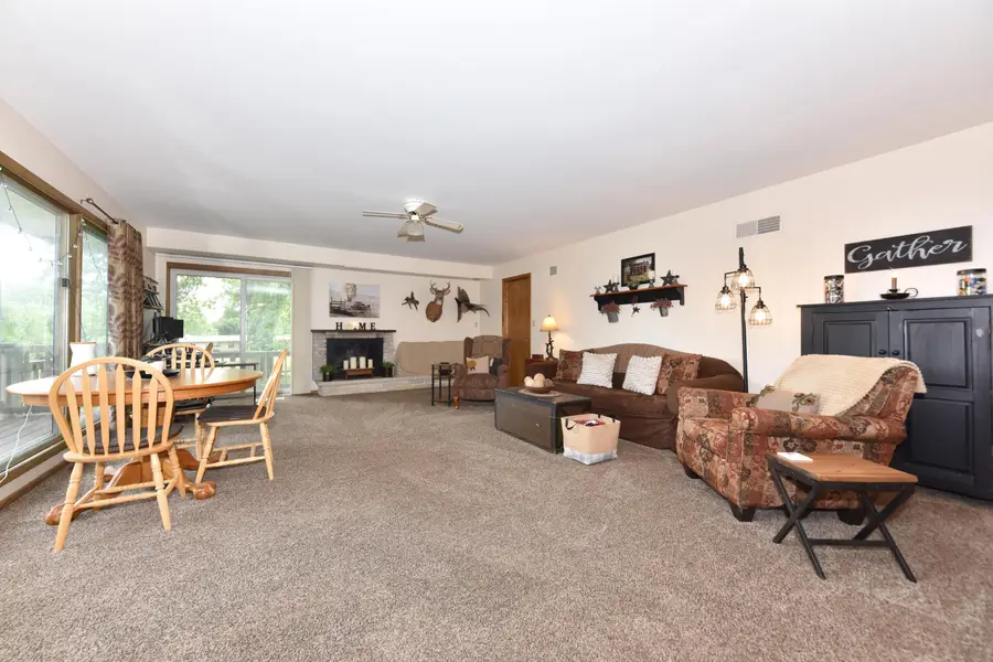 10 Brian Ct, Watertown, WI 53094 - #3