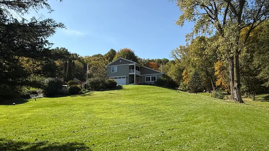N5915 Park Dr, Onalaska, WI 54650 - #2