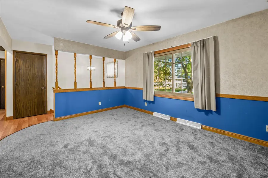 622 Clear View Dr, West Bend, WI 53090 - #3
