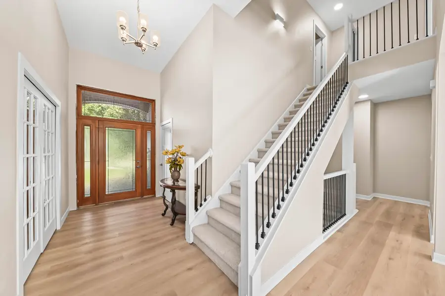 W289N3648 Huntsman Ct, Delafield, WI 53072 - #3