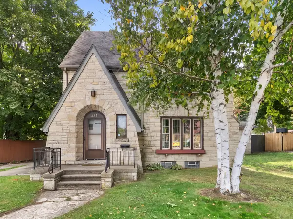 327 Pine St, Sheboygan Falls, WI 53085