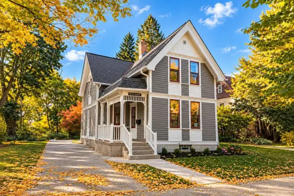 W61N669 Mequon Ave, Cedarburg, WI 53012