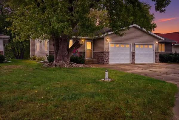 209 Westview Pl, La Crosse, WI 54601