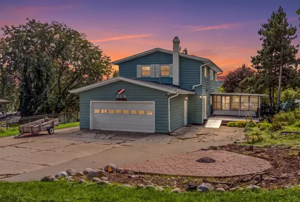 705 2nd St S, La Crescent, MN 55947