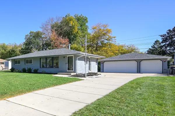 5240 S 116th St, Hales Corners, WI 53130